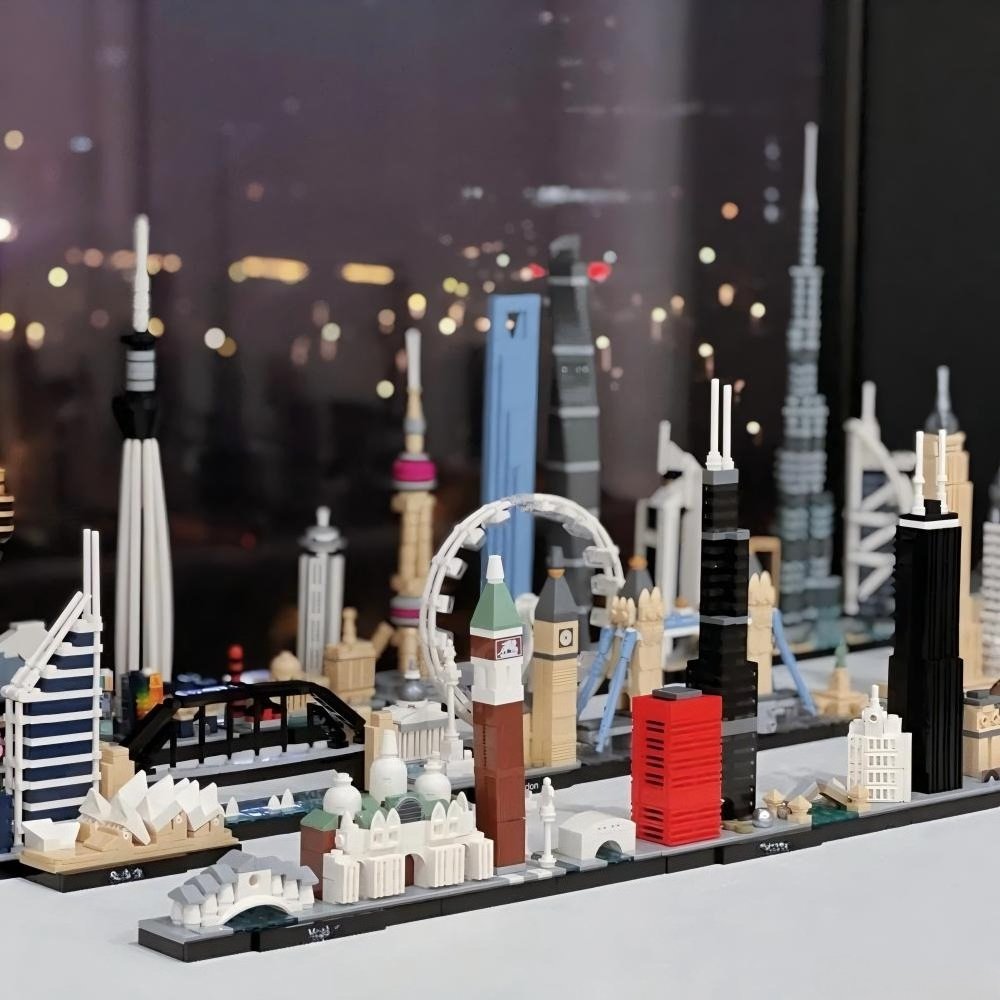 Thirteen Sets of City Models 2 - Lego Set Technic recension och pris