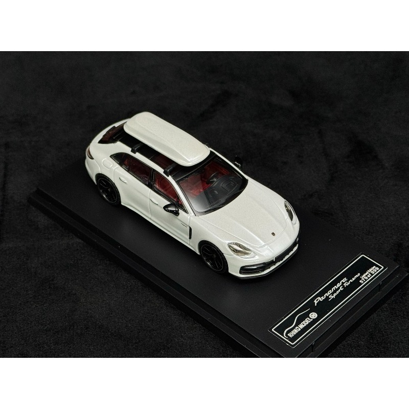 RM 1:64 Rhino Porsche Panamera - Die Cast Car 1 64 recension och pris