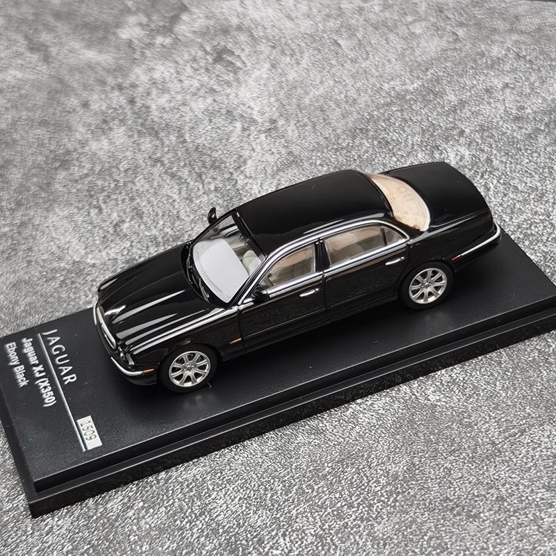 AR BOX Diecast 1:64 Scale XJ6  - Die Cast Car 1 64 recension och pris
